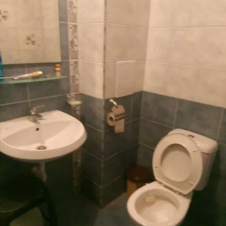 Private In Sunny House Family شقة *